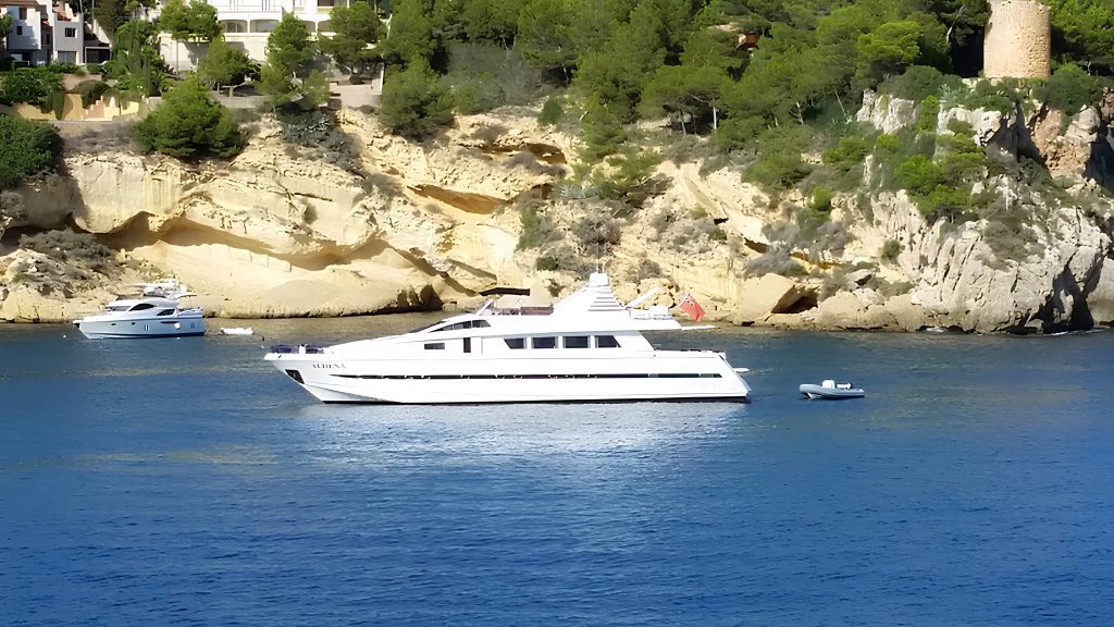 superyacht lady alhena